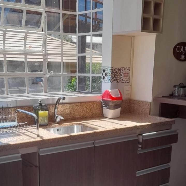 Casa Ampla Com Lareira E Churrasqueira カネラ エクステリア 写真