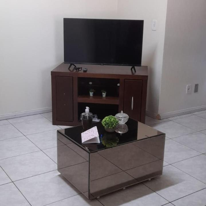 Casa Ampla Com Lareira E Churrasqueira カネラ エクステリア 写真